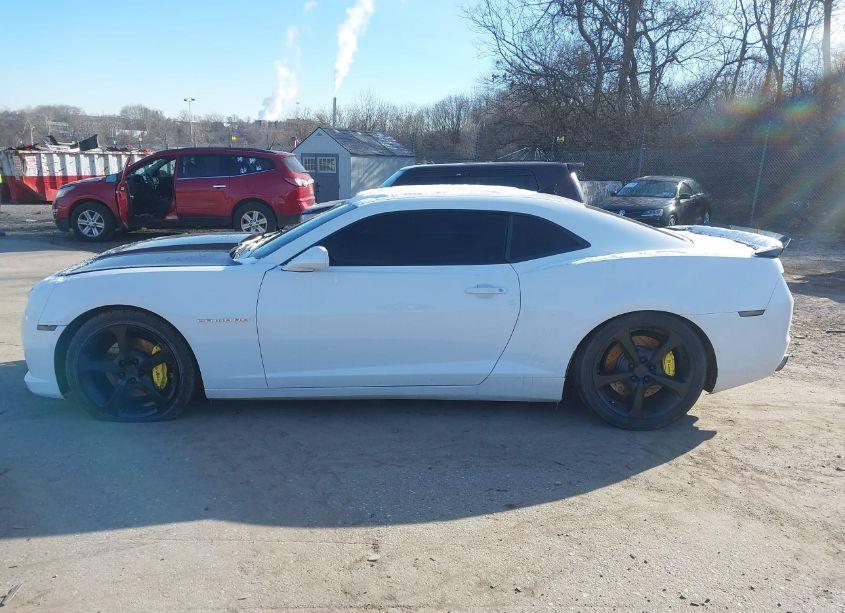 Photo 14 of 2011 Chevrolet Camaro 1SS (VIN 2G1FS1EW9B9118959)