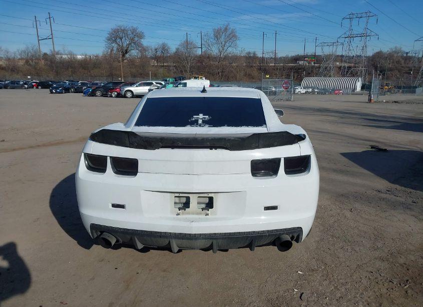 Photo 16 of 2011 Chevrolet Camaro 1SS (VIN 2G1FS1EW9B9118959)