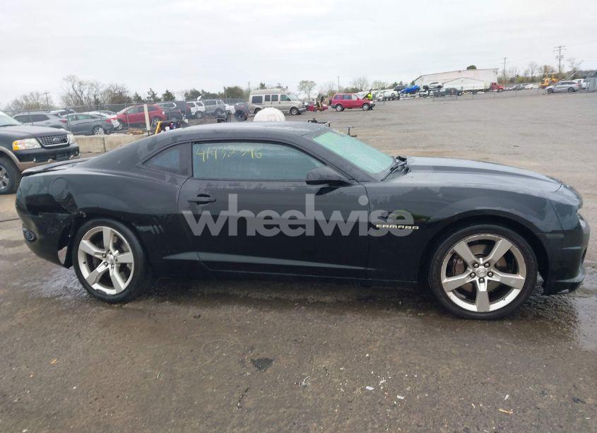 Photo 13 of 2011 Chevrolet Camaro 1SS (VIN 2G1FS1EW9B9207690)