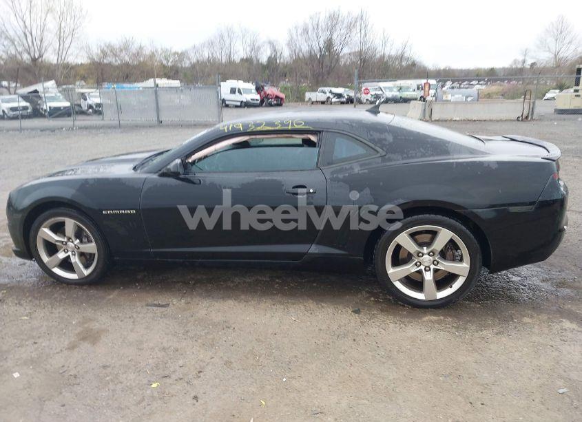 Photo 14 of 2011 Chevrolet Camaro 1SS (VIN 2G1FS1EW9B9207690)