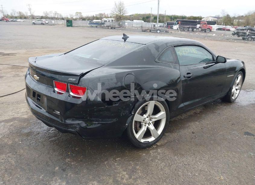 Photo 4 of 2011 Chevrolet Camaro 1SS (VIN 2G1FS1EW9B9207690)
