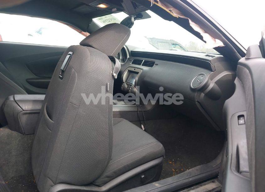 Photo 5 of 2011 Chevrolet Camaro 1SS (VIN 2G1FS1EW9B9207690)