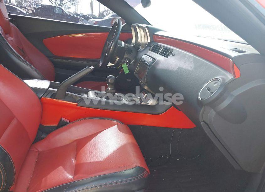 Photo 5 of 2010 Chevrolet Camaro 2SS (VIN 2G1FT1EW0A9194212)