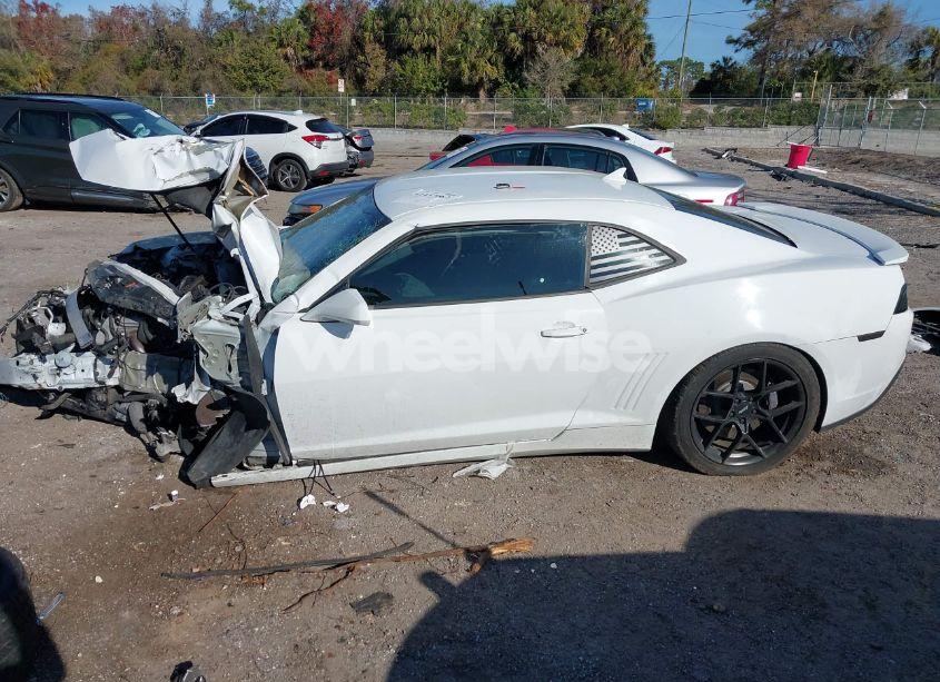 Photo 14 of 2014 Chevrolet Camaro 2SS (VIN 2G1FT1EW0E9262126)