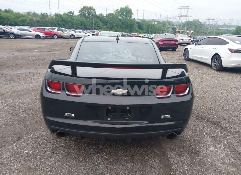 Photo 17 of 2010 Chevrolet Camaro 2SS (VIN 2G1FT1EW1A9138442)