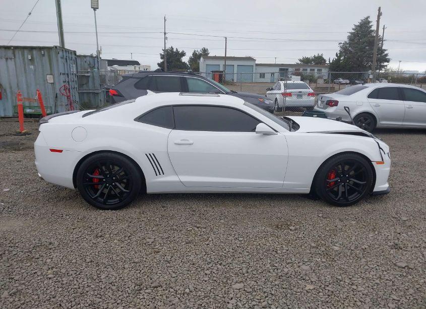 Photo 13 of 2013 Chevrolet Camaro 2SS (VIN 2G1FT1EW1D9218098)