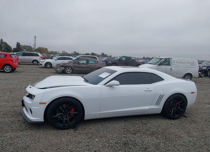 Photo 14 of 2013 Chevrolet Camaro 2SS (VIN 2G1FT1EW1D9218098)