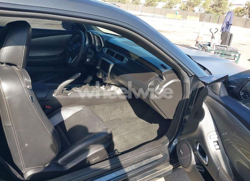 Photo 5 of 2014 Chevrolet Camaro 2SS (VIN 2G1FT1EW3E9200882)