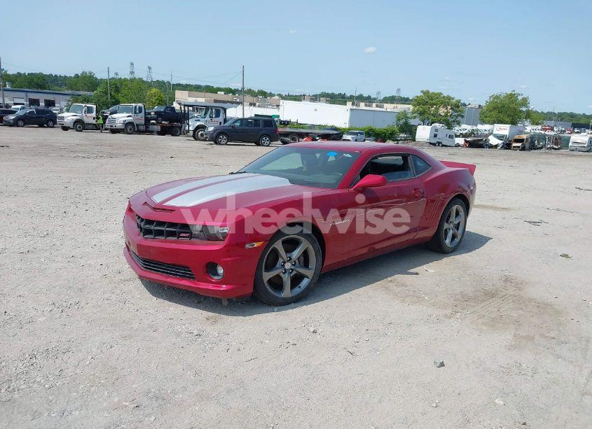 Photo 2 of 2013 Chevrolet Camaro 2SS (VIN 2G1FT1EW8D9122470)
