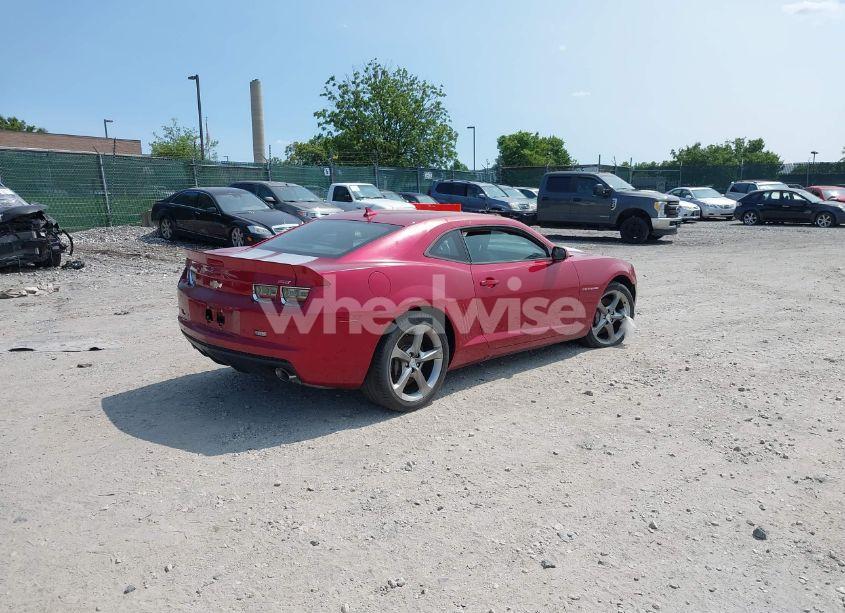 Photo 4 of 2013 Chevrolet Camaro 2SS (VIN 2G1FT1EW8D9122470)
