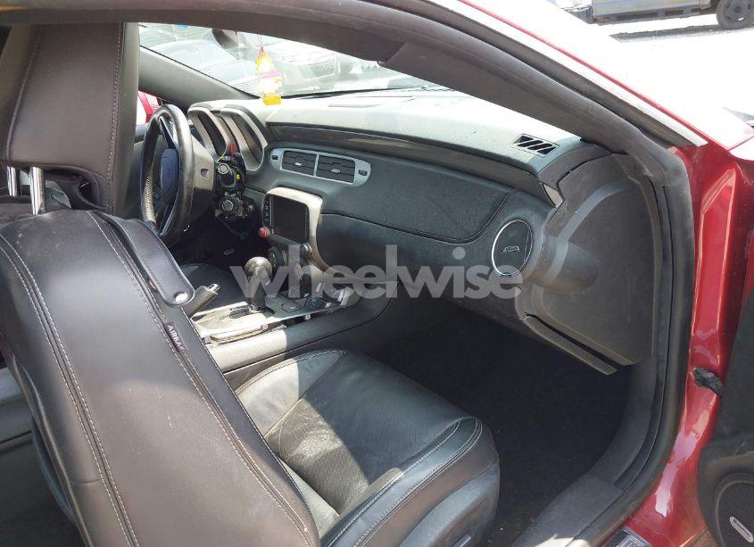 Photo 5 of 2013 Chevrolet Camaro 2SS (VIN 2G1FT1EW8D9122470)