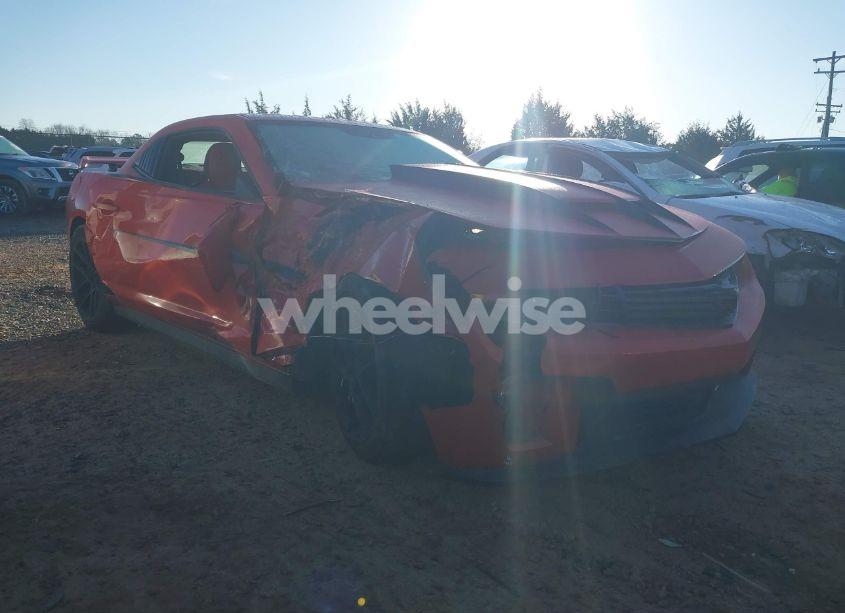 2013 Chevrolet Camaro 2SS (VIN 2G1FT1EW8D9242639) main photo