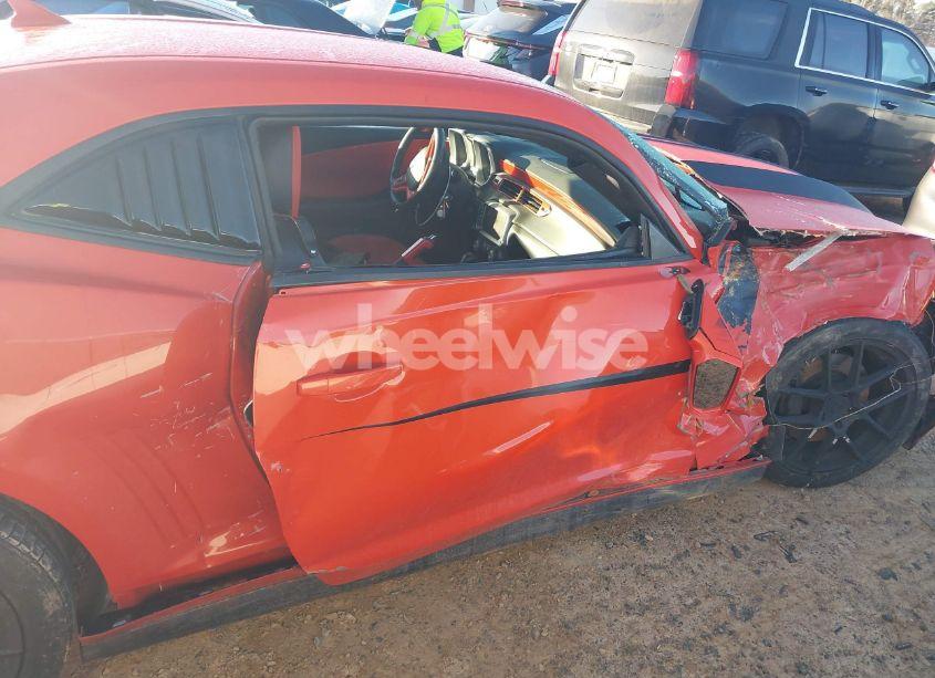 Photo 13 of 2013 Chevrolet Camaro 2SS (VIN 2G1FT1EW8D9242639)