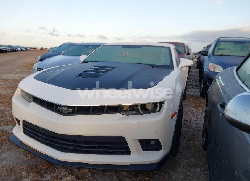 Photo 2 of 2014 Chevrolet Camaro 2SS (VIN 2G1FT1EW8E9176871)