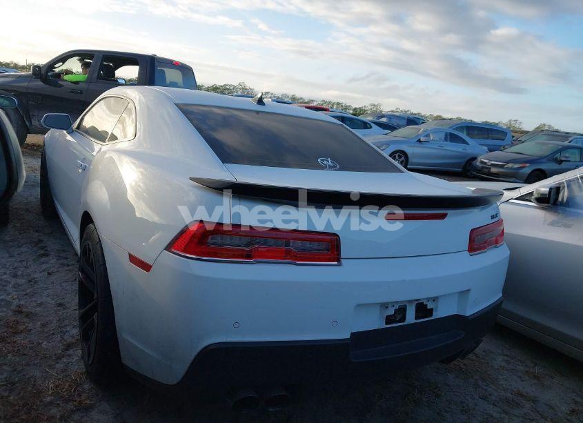Photo 3 of 2014 Chevrolet Camaro 2SS (VIN 2G1FT1EW8E9176871)
