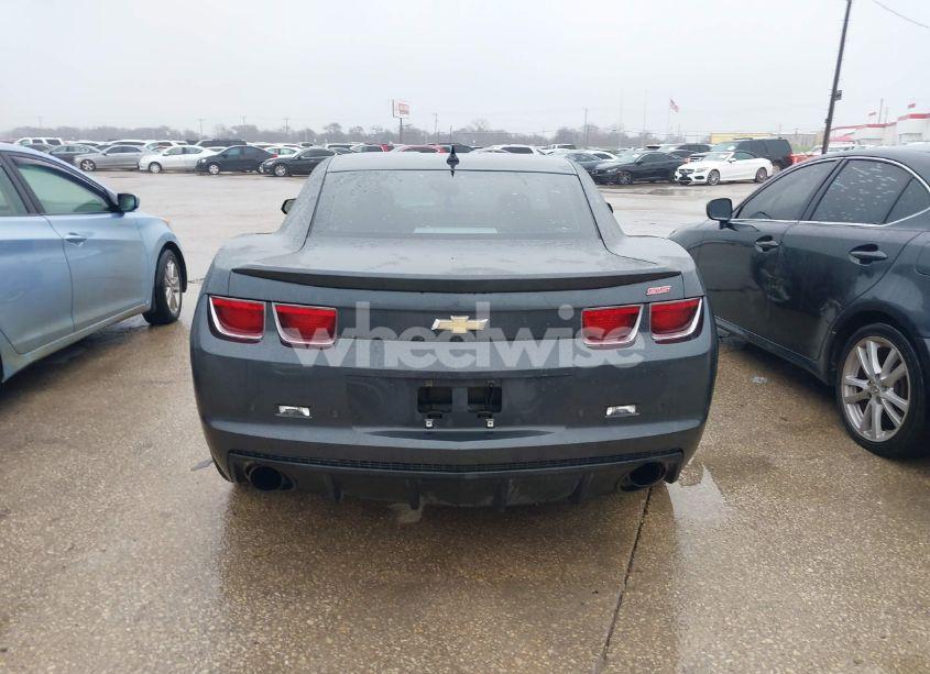 Photo 16 of 2010 Chevrolet Camaro 2SS (VIN 2G1FT1EW9A9195830)