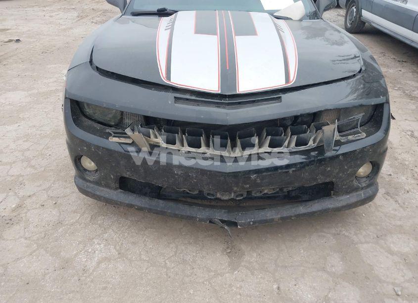 Photo 6 of 2010 Chevrolet Camaro 2SS (VIN 2G1FT1EWXA9139024)