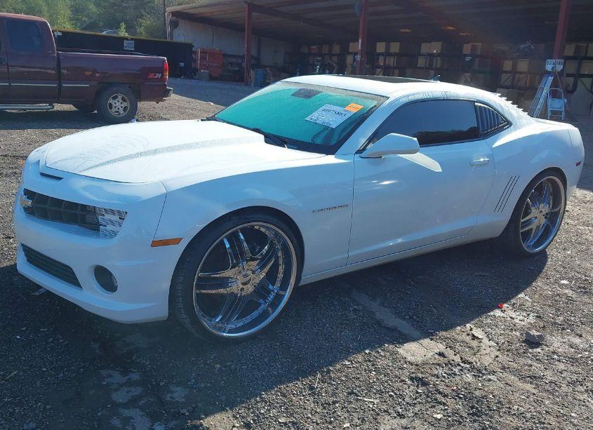 Photo 2 of 2010 Chevrolet Camaro 2SS (VIN 2G1FT1EWXA9152582)