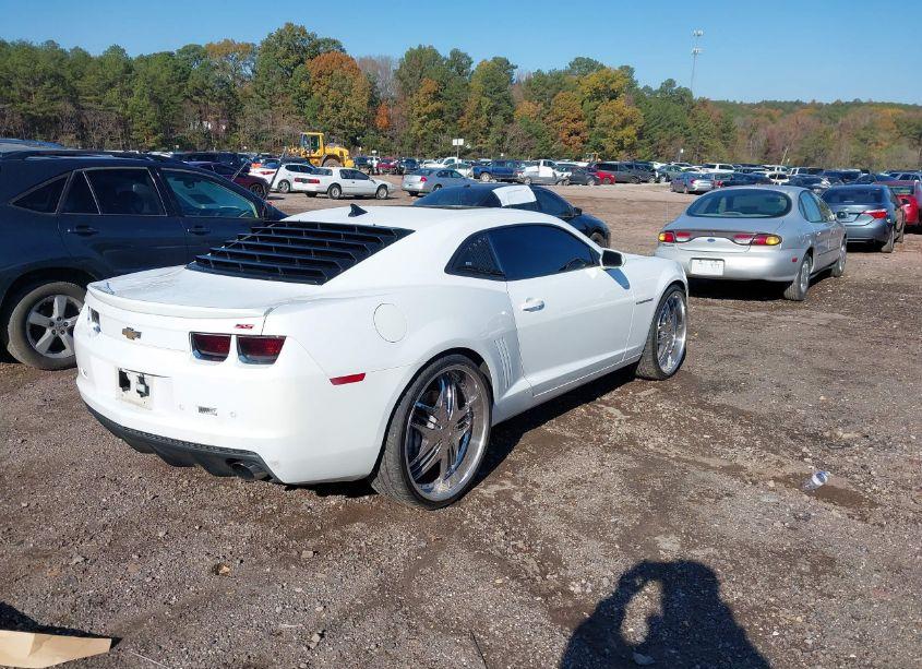 Photo 4 of 2010 Chevrolet Camaro 2SS (VIN 2G1FT1EWXA9152582)