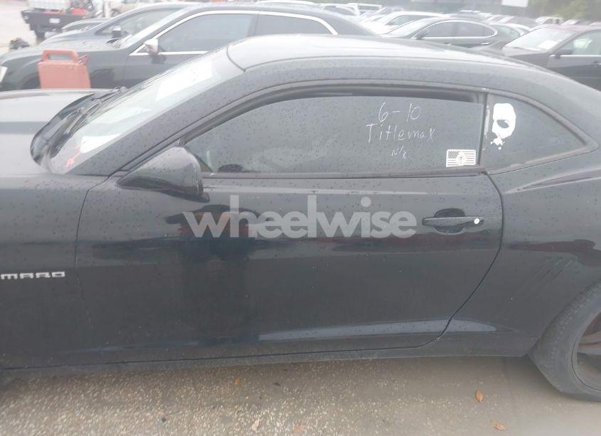 Photo 14 of 2011 Chevrolet Camaro 2SS (VIN 2G1FT1EWXB9175362)