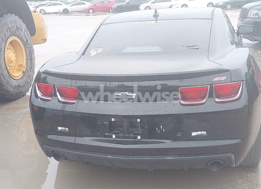 Photo 16 of 2011 Chevrolet Camaro 2SS (VIN 2G1FT1EWXB9175362)