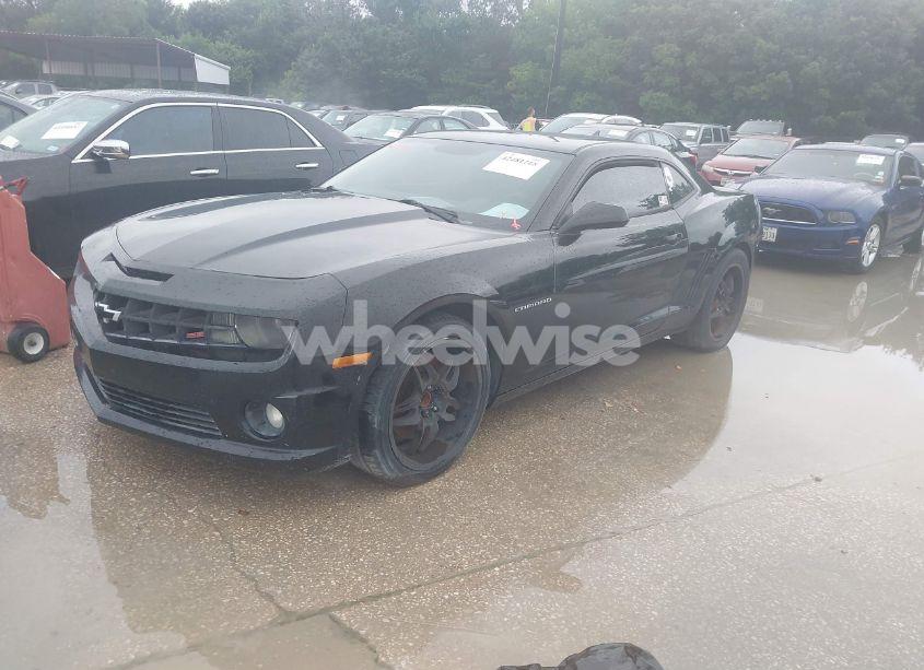 Photo 2 of 2011 Chevrolet Camaro 2SS (VIN 2G1FT1EWXB9175362)