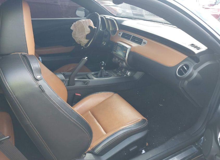 Photo 5 of 2013 Chevrolet Camaro 2SS (VIN 2G1FT1EWXD9145295)