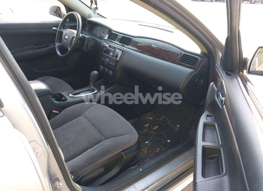 Photo 5 of 2012 Chevrolet Impala LS (VIN 2G1WA5E37C1116109)