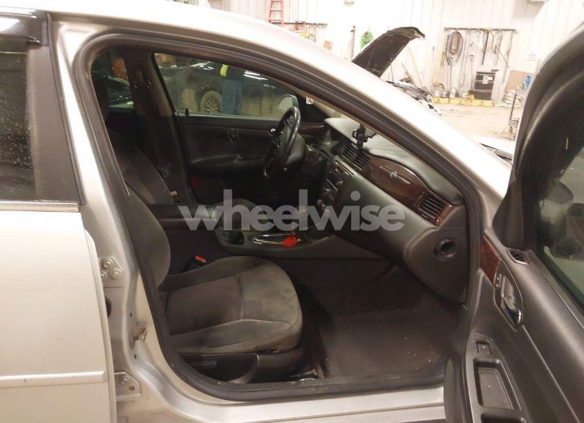 Photo 5 of 2012 Chevrolet Impala LS (VIN 2G1WA5E38C1119553)