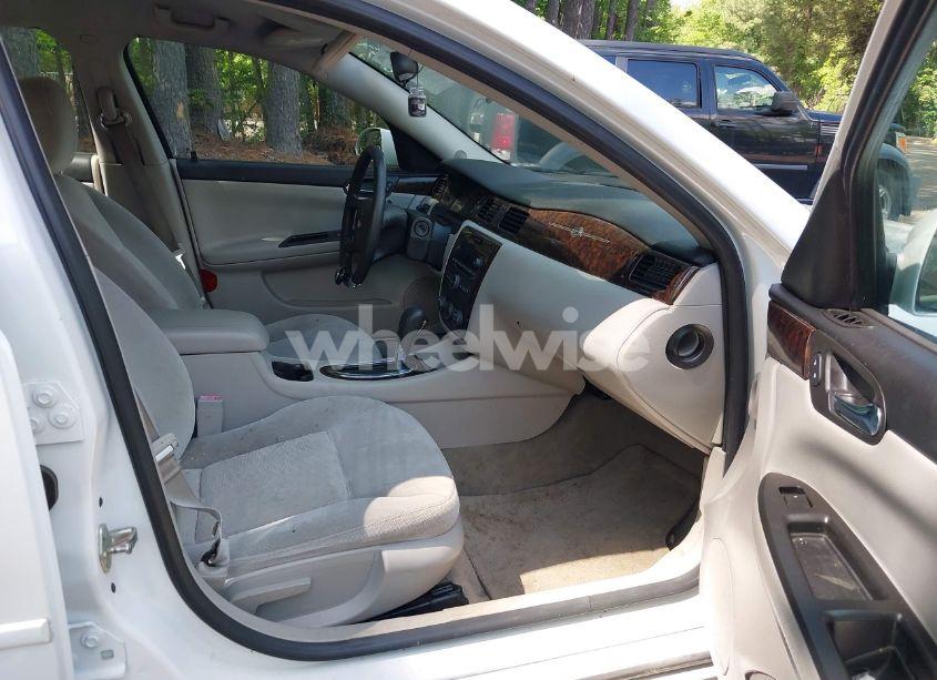 Photo 5 of 2014 Chevrolet Impala LIMITED LS (VIN 2G1WA5E39E1176332)