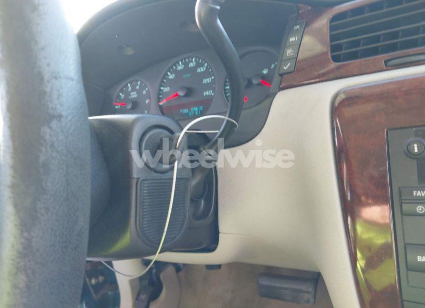 Photo 11 of 2010 Chevrolet Impala LS (VIN 2G1WA5EK0A1135864)