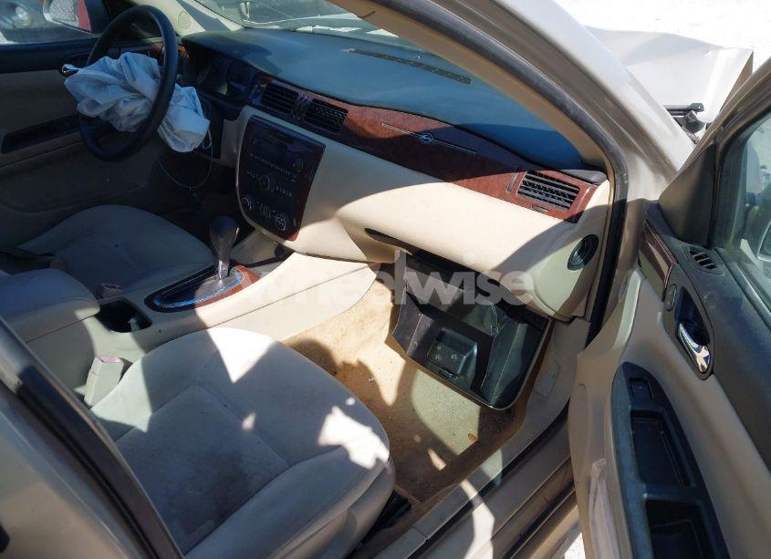 Photo 5 of 2010 Chevrolet Impala LS (VIN 2G1WA5EK0A1240274)