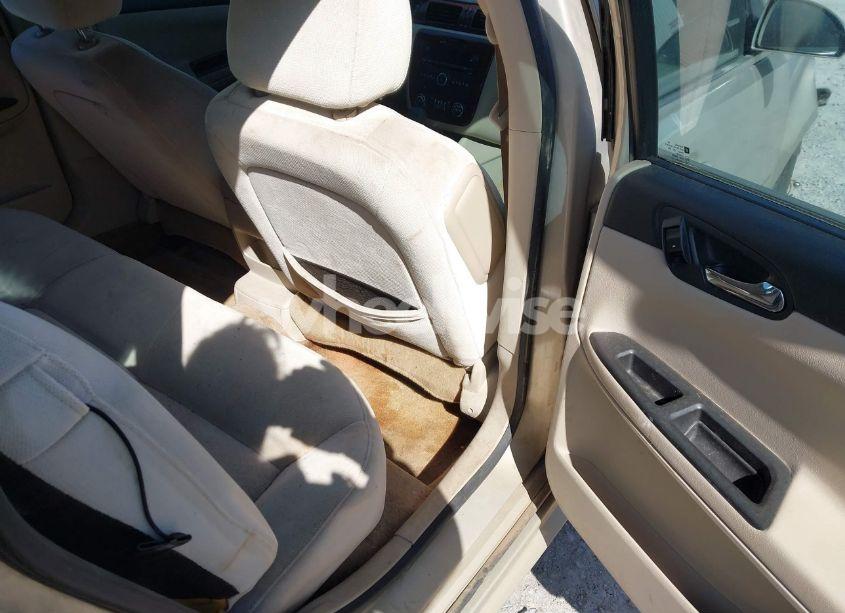 Photo 8 of 2010 Chevrolet Impala LS (VIN 2G1WA5EK0A1240274)