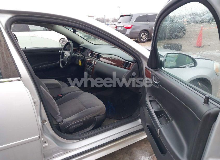 Photo 5 of 2011 Chevrolet Impala LS (VIN 2G1WA5EK0B1125921)