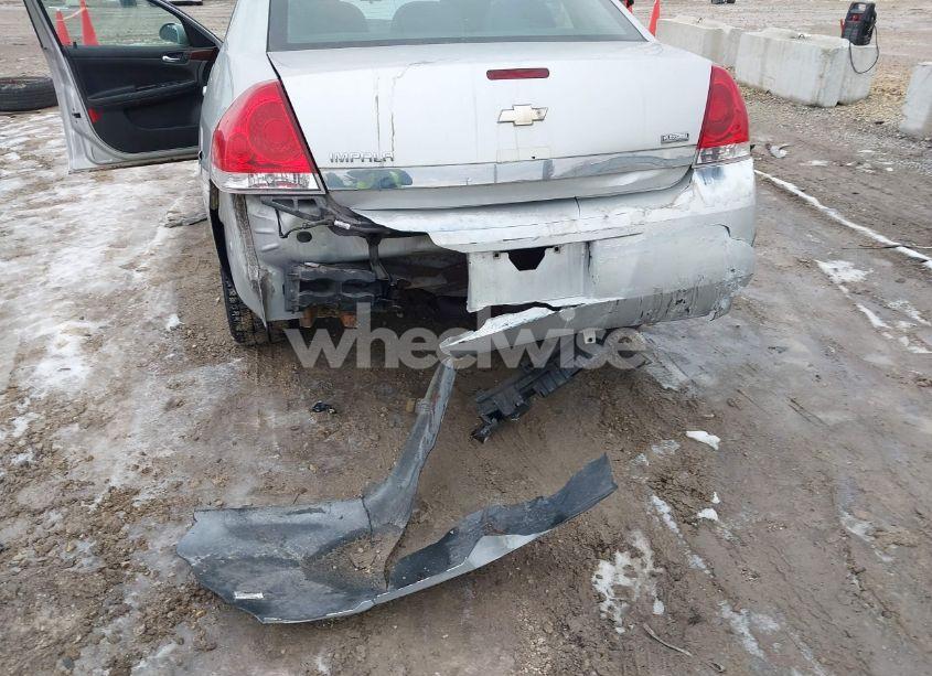 Photo 6 of 2011 Chevrolet Impala LS (VIN 2G1WA5EK0B1125921)