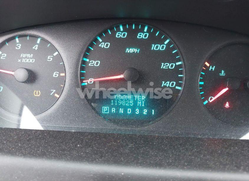 Photo 7 of 2011 Chevrolet Impala LS (VIN 2G1WA5EK0B1125921)