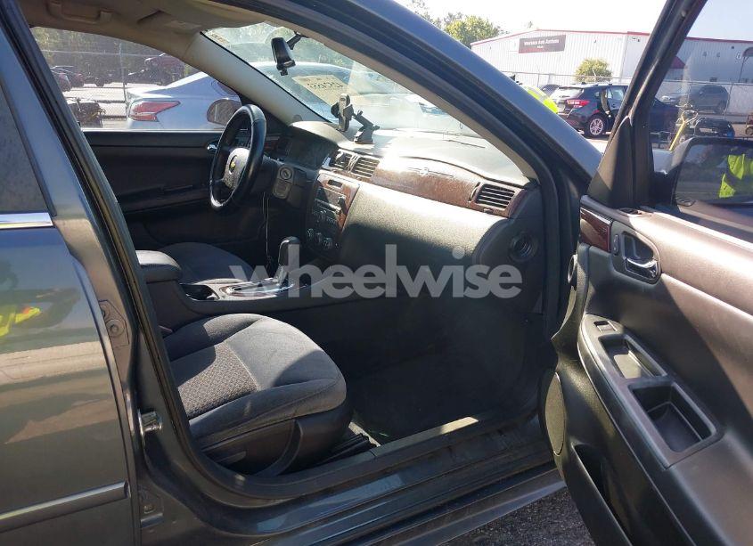 Photo 5 of 2011 Chevrolet Impala LS (VIN 2G1WA5EK0B1136157)