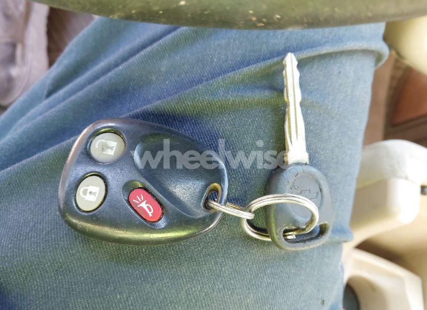 Photo 11 of 2010 Chevrolet Impala LS (VIN 2G1WA5EK1A1128048)