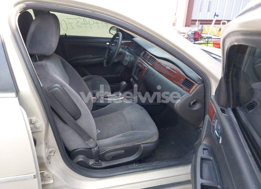 Photo 5 of 2010 Chevrolet Impala LS (VIN 2G1WA5EK1A1256192)