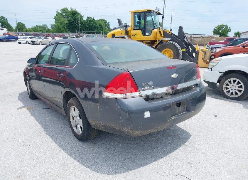 Photo 3 of 2010 Chevrolet Impala LS (VIN 2G1WA5EK2A1108052)