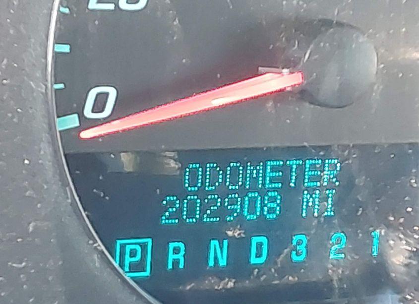 Photo 15 of 2010 Chevrolet Impala LS (VIN 2G1WA5EK4A1101880)