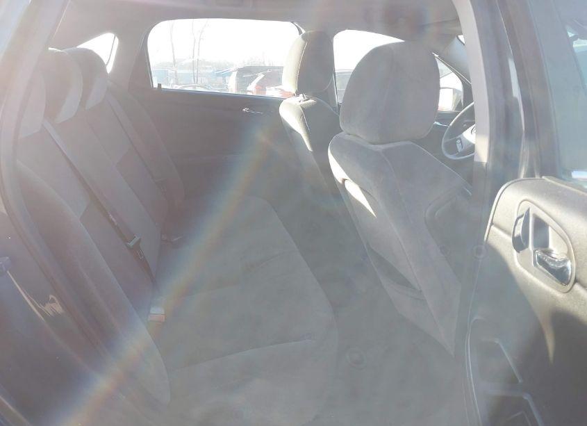 Photo 8 of 2010 Chevrolet Impala LS (VIN 2G1WA5EK4A1101880)