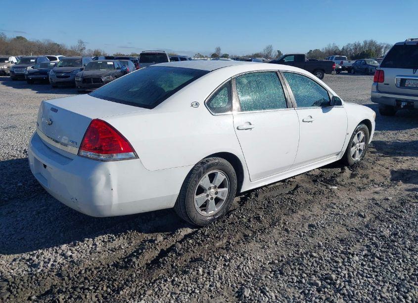 Photo 4 of 2010 Chevrolet Impala LS (VIN 2G1WA5EK4A1114712)