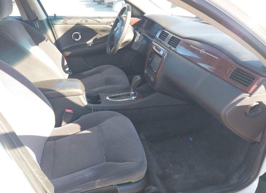 Photo 5 of 2010 Chevrolet Impala LS (VIN 2G1WA5EK4A1114712)