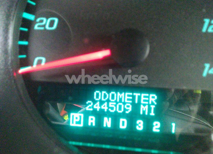 Photo 15 of 2010 Chevrolet Impala LS (VIN 2G1WA5EK4A1115956)