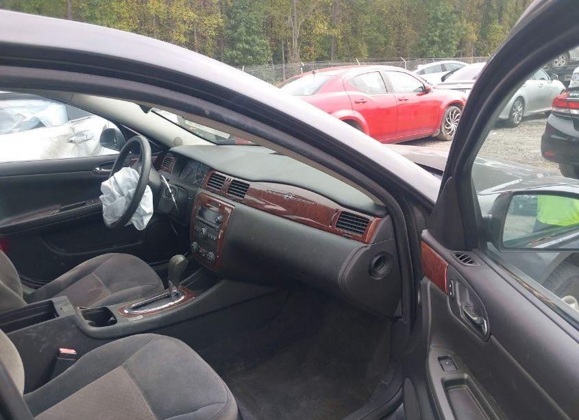 Photo 5 of 2010 Chevrolet Impala LS (VIN 2G1WA5EK5A1113147)