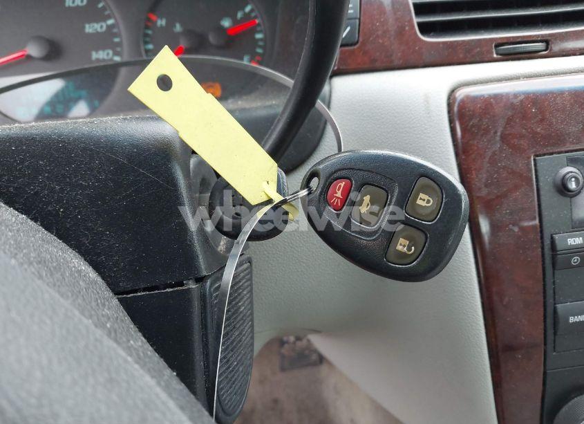 Photo 11 of 2010 Chevrolet Impala LS (VIN 2G1WA5EK5A1147234)