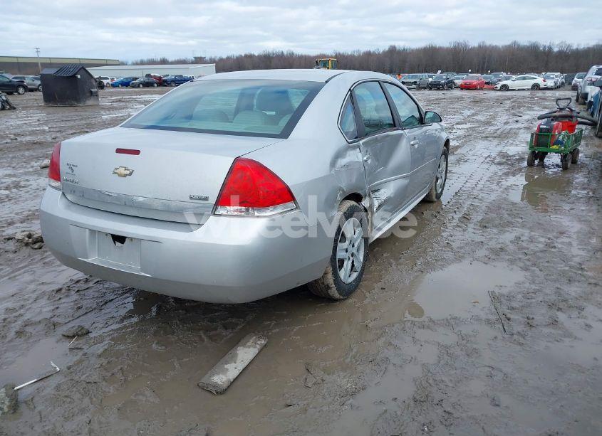 Photo 4 of 2010 Chevrolet Impala LS (VIN 2G1WA5EK5A1147234)
