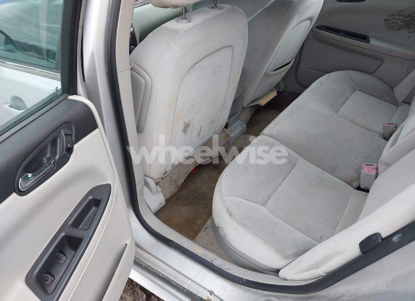 Photo 8 of 2010 Chevrolet Impala LS (VIN 2G1WA5EK5A1147234)