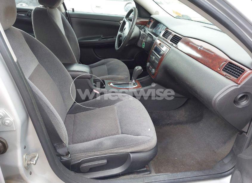 Photo 5 of 2010 Chevrolet Impala LS (VIN 2G1WA5EK5A1150053)